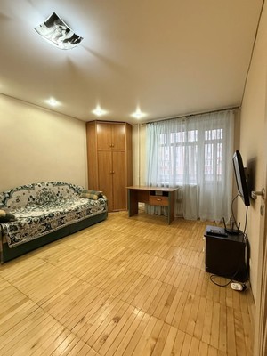 Продам однокомнатную (1-комн.) квартиру, Нехинская ул, 32корп2, Великий Новгород г