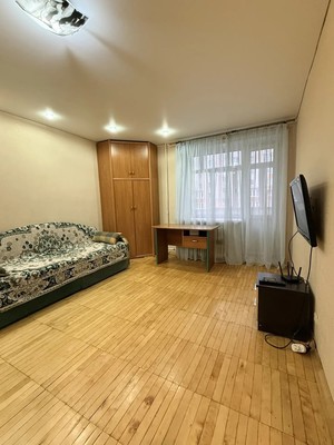 Продам однокомнатную (1-комн.) квартиру, Нехинская ул, 32корп2, Великий Новгород г