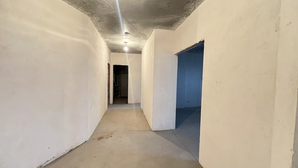 Продам трехкомнатную (3-комн.) квартиру, Победы пр-кт, 139к1, Казань г