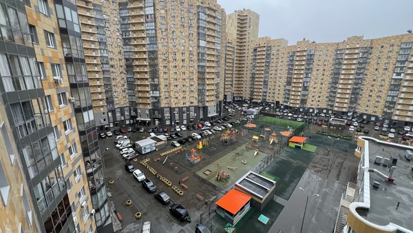Продам трехкомнатную (3-комн.) квартиру, Победы пр-кт, 139к1, Казань г