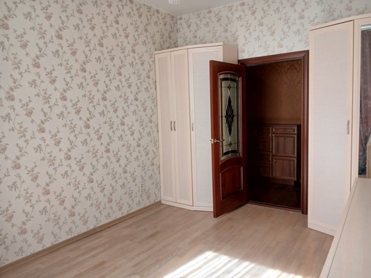 Продам трехкомнатную (3-комн.) квартиру, 20-я В.О. линия, 3В, Санкт-Петербург г