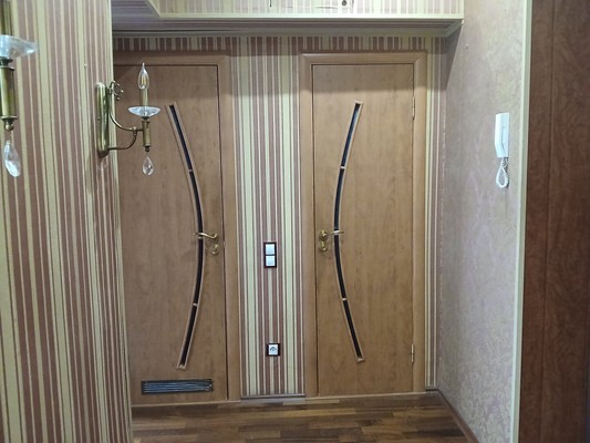 Продам трехкомнатную (3-комн.) квартиру, 20-я В.О. линия, 3В, Санкт-Петербург г