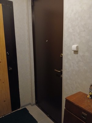 Продам трехкомнатную (3-комн.) квартиру, 20-я В.О. линия, 3В, Санкт-Петербург г