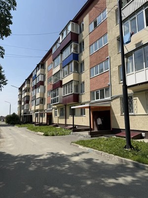 Продам двухкомнатную (2-комн.) квартиру, Пограничная ул, 67, Южно-Сахалинск г