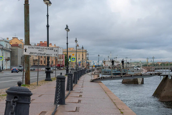 Продам двухкомнатную (2-комн.) квартиру, 15-я В.О. линия, 70, Санкт-Петербург г