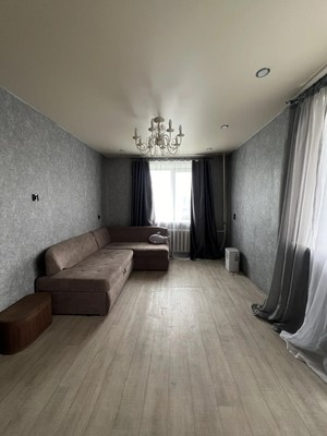 Продам однокомнатную (1-комн.) квартиру, Парковая ул, 3б, Долинск г