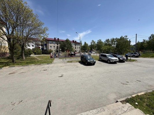 Продам двухкомнатную (2-комн.) квартиру, Луговая ул, 41, Южно-Сахалинск г