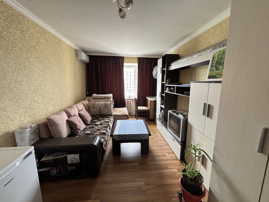 Продам двухкомнатную (2-комн.) квартиру, Профсоюзная ул, 220, Вольный Аул кп