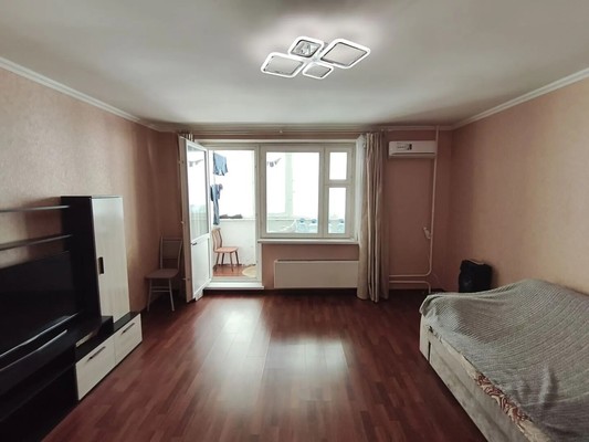 Продам однокомнатную (1-комн.) квартиру, Восточный мкр, 1, Октябрьский рп