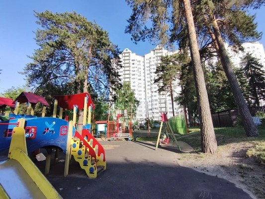 Продам однокомнатную (1-комн.) квартиру, Восточный мкр, 1, Октябрьский рп