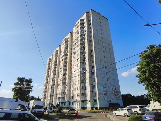 Продам однокомнатную (1-комн.) квартиру, Восточный мкр, 1, Октябрьский рп