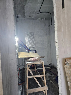 Продам трехкомнатную (3-комн.) квартиру, Нижние Мнёвники ул, 7, Москва г