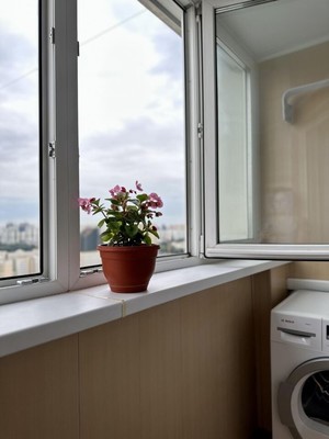 Продам трехкомнатную (3-комн.) квартиру, Большая Очаковская ул, 3, Москва г