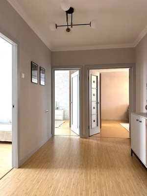 Продам трехкомнатную (3-комн.) квартиру, Большая Очаковская ул, 3, Москва г