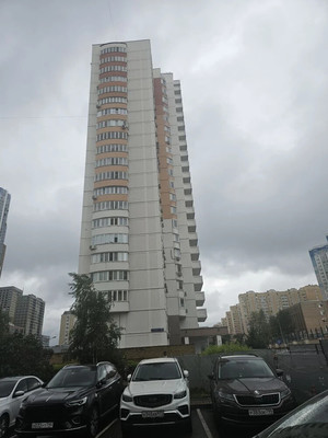 Продам трехкомнатную (3-комн.) квартиру, Большая Очаковская ул, 3, Москва г