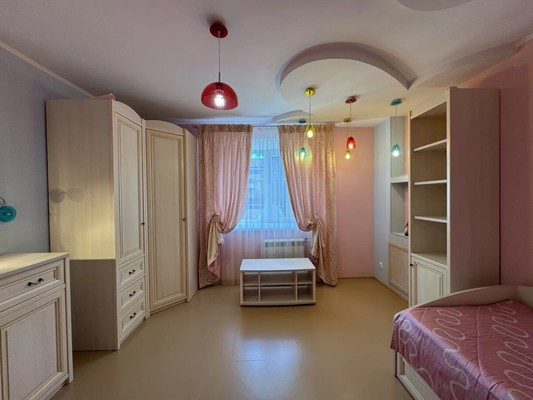 Продам двухкомнатную (2-комн.) квартиру, Серова ул, 22, Казань г