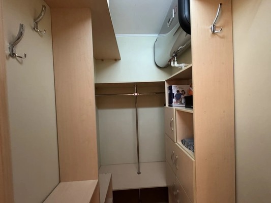Продам двухкомнатную (2-комн.) квартиру, Серова ул, 22, Казань г