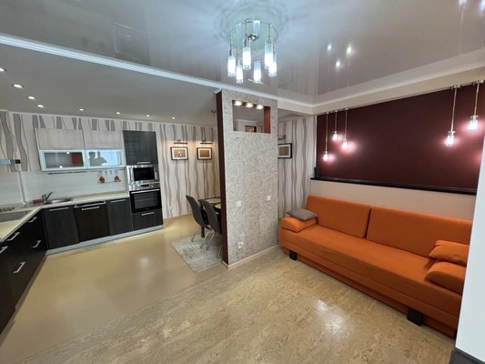 Продам двухкомнатную (2-комн.) квартиру, Серова ул, 22, Казань г