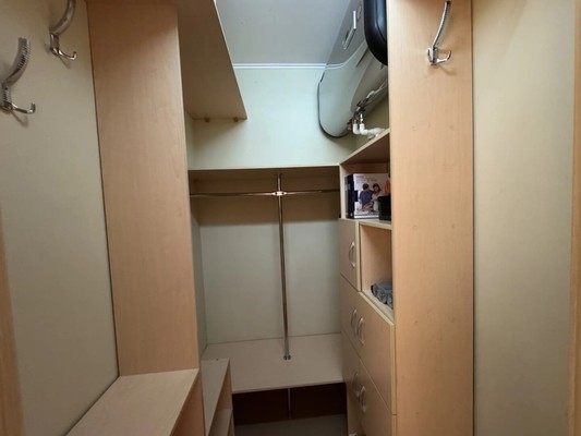 Продам двухкомнатную (2-комн.) квартиру, Серова ул, 22, Казань г