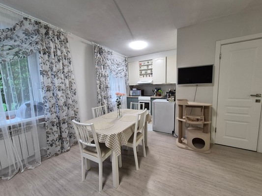 Продам трехкомнатную (3-комн.) квартиру, Ленина ул, 21, Костомукша г