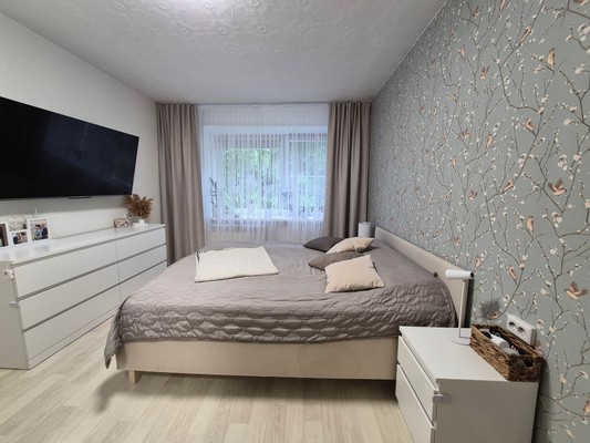 Продам трехкомнатную (3-комн.) квартиру, Ленина ул, 21, Костомукша г