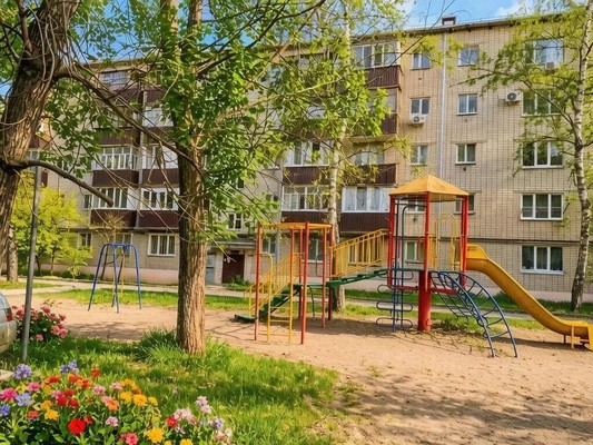Продам двухкомнатную (2-комн.) квартиру, Гудованцева ул, 37, Казань г
