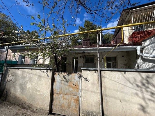 Продам двухкомнатную (2-комн.) квартиру, Толстого ул, 19, Симферополь г