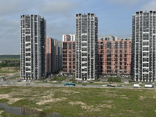 Сдам трехкомнатную (3-комн.) квартиру, Арцеуловская аллея, 9, Санкт-Петербург г