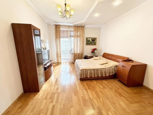 Продам двухкомнатную (2-комн.) квартиру, Чистопольская ул, 20/12, Казань г