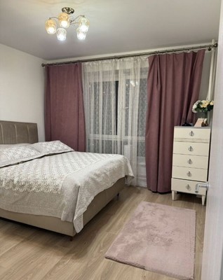 Продам двухкомнатную (2-комн.) квартиру, Парковая ул, 1к21, Люберцы г
