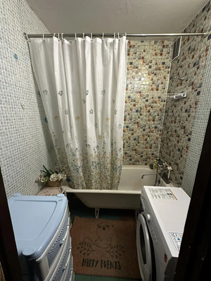 Продам двухкомнатную (2-комн.) квартиру, Есенина ул, 7а, Южно-Сахалинск г