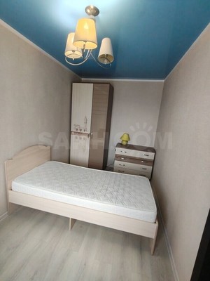 Продам двухкомнатную (2-комн.) квартиру, Крузенштерна ул, 5, Холмск г