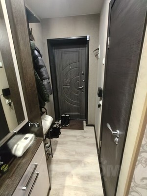 Продам двухкомнатную (2-комн.) квартиру, Крузенштерна ул, 5, Холмск г