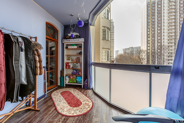 Продам многокомнатную квартиру, Филёвский б-р, 24к2, Москва г