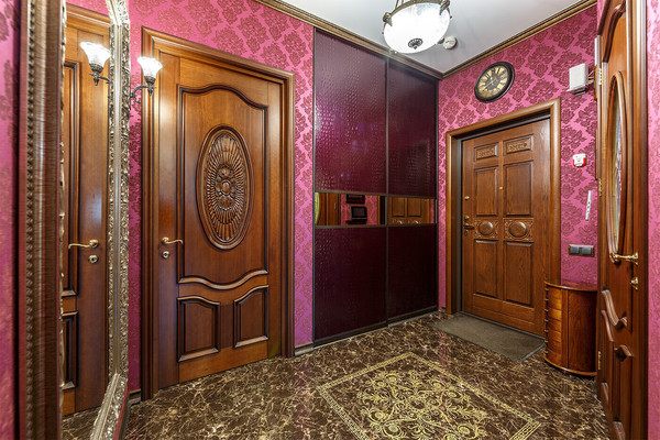 Продам многокомнатную квартиру, Филёвский б-р, 24к2, Москва г
