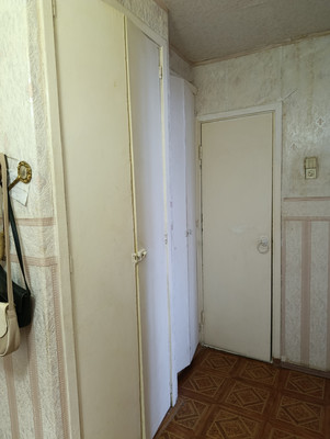 Продам трехкомнатную (3-комн.) квартиру, Товарищеский пр-кт, 12, Санкт-Петербург г