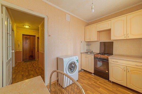 Продам двухкомнатную (2-комн.) квартиру, Ладожская ул, 95, Пенза г