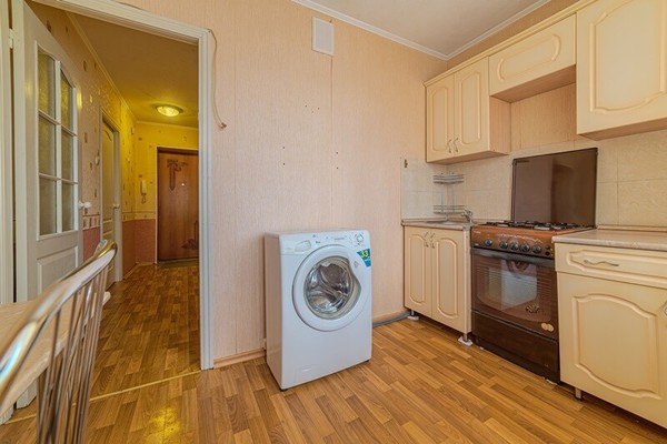 Продам двухкомнатную (2-комн.) квартиру, Ладожская ул, 95, Пенза г