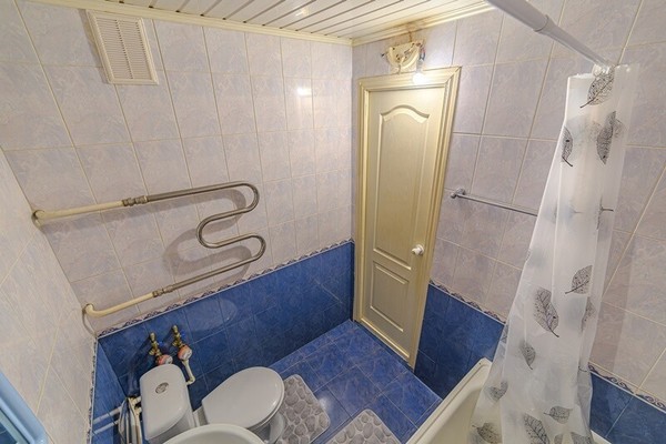 Продам двухкомнатную (2-комн.) квартиру, Ладожская ул, 95, Пенза г