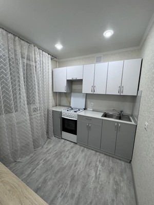 Продам двухкомнатную (2-комн.) квартиру, Бызова ул, 28, Нижнекамск г