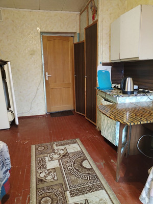 Сдам комнату в 6-комн. квартире, Заводской пр-кт, 36, Колпино г
