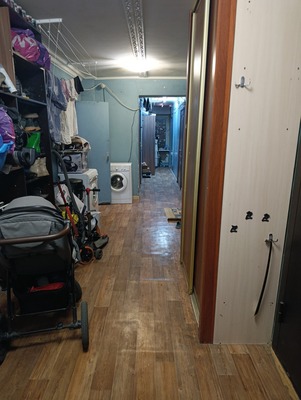 Сдам комнату в 6-комн. квартире, Заводской пр-кт, 36, Колпино г