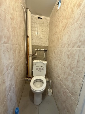 Сдам комнату в 6-комн. квартире, Заводской пр-кт, 36, Колпино г