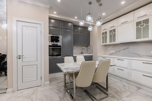 Продам трехкомнатную (3-комн.) квартиру, Рябиновая ул, 3к3, Москва г