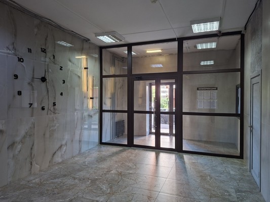 Сдам трехкомнатную (3-комн.) квартиру, Веерная ул, 6, Москва г