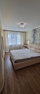 Продам трехкомнатную (3-комн.) квартиру, Сахалинская ул, 51, Южно-Сахалинск г