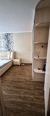 Продам трехкомнатную (3-комн.) квартиру, Сахалинская ул, 51, Южно-Сахалинск г