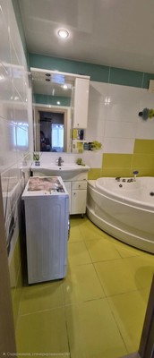 Продам трехкомнатную (3-комн.) квартиру, Сахалинская ул, 51, Южно-Сахалинск г