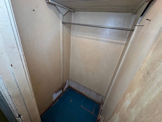 Продам трехкомнатную (3-комн.) квартиру, Ленина пр-кт, 4, Комсомольск-на-Амуре г