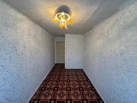 Продам трехкомнатную (3-комн.) квартиру, Ленина пр-кт, 4, Комсомольск-на-Амуре г